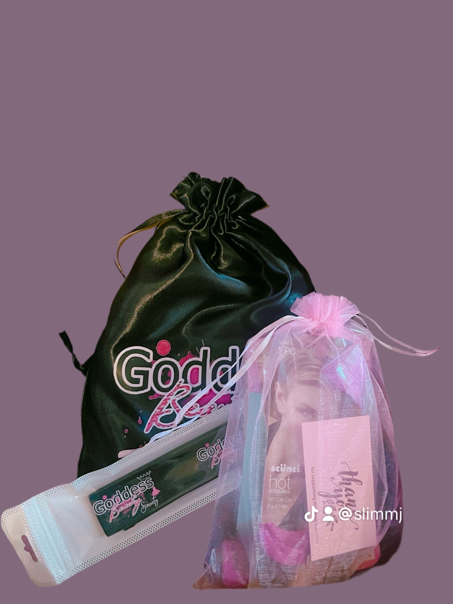 G.B.SLLC Beauty Bag - 4 Random Beauty Products