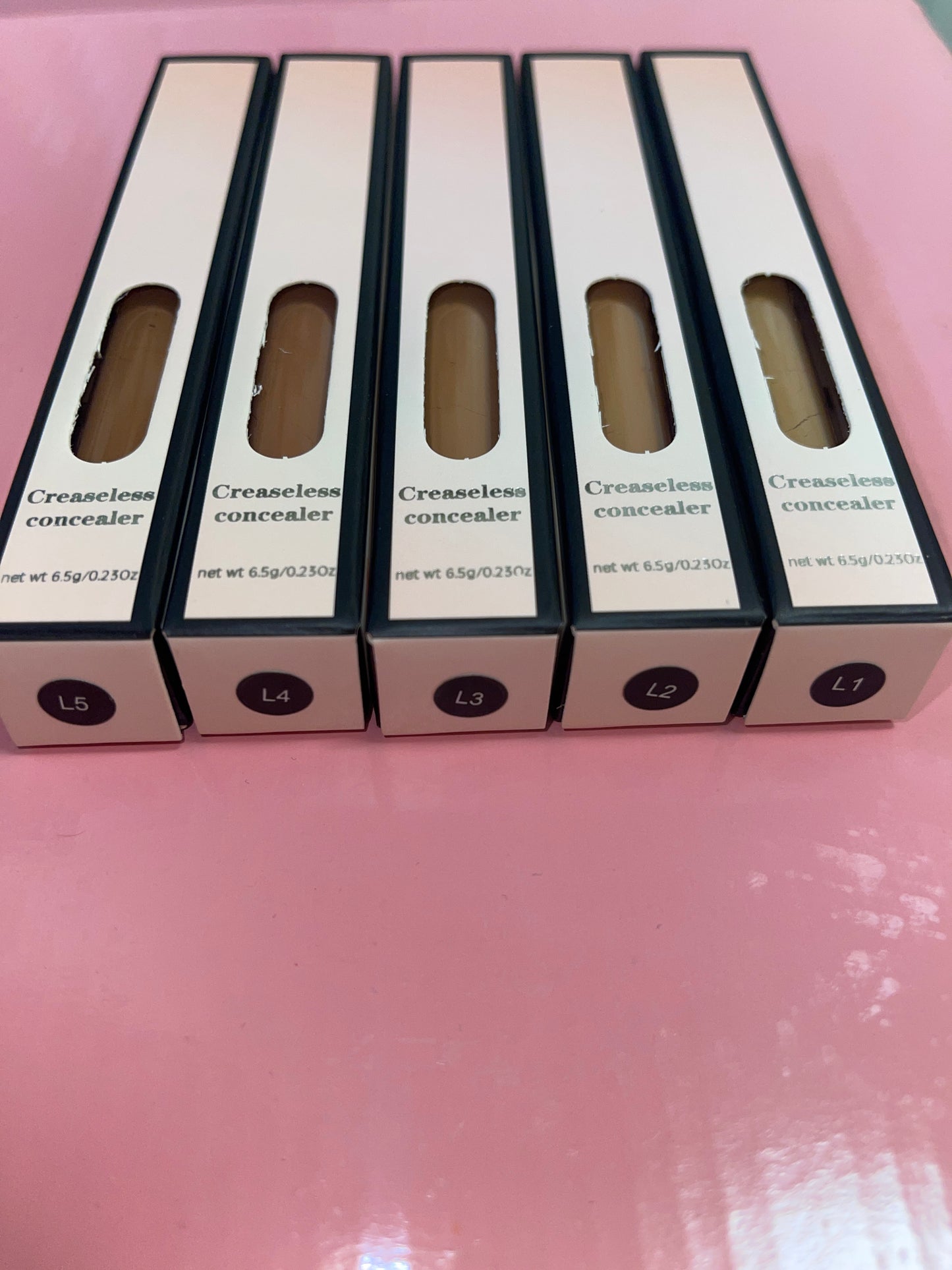 G.B.SLLC Creaseless Concealer