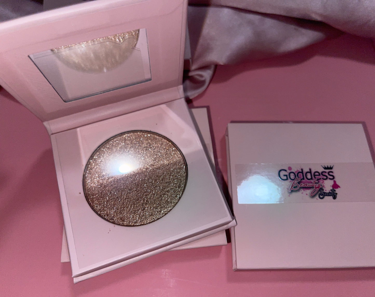 G.B.SLLC Shimmer Highlighter